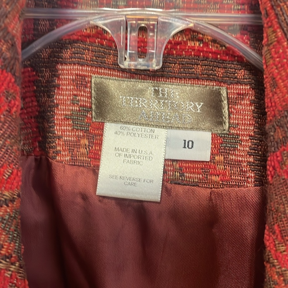 Vest - Picture 2 of 5